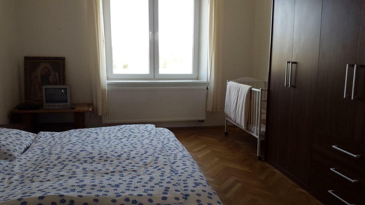 Apartman Ella - Tabor -Cz - U Stadionu Miru 1735 Zewnętrze zdjęcie